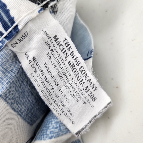 Vintage Looney Tunes Twin Flat Sheet 90s Bedding Fabric Material - Picture 3 of 3